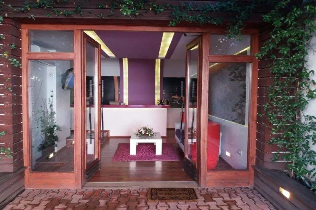 Boutique Artist Hotel Tirana